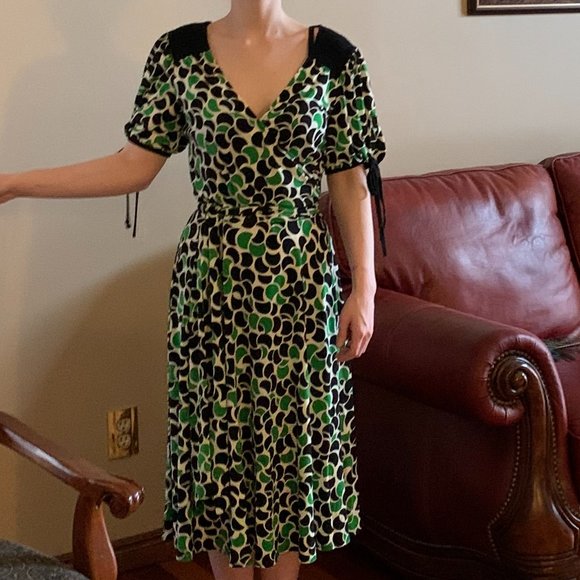 Green pattern summer dress - Picture 3 of 5